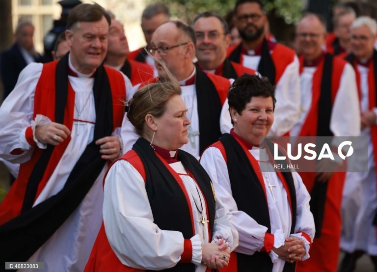 Reino Unido: Sarah Mullally  é a primeira mulher a assumir o cargo de arcebispo de Caterbury
