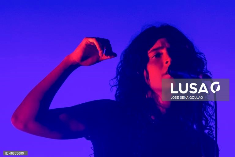 A cantora portuguesa Maro atua durante um concerto no âmbito da sua digressão mundial «So much has changed», no Coliseu dos Recreios, em Lisboa. JOSE SENA GOULAO/LUSA