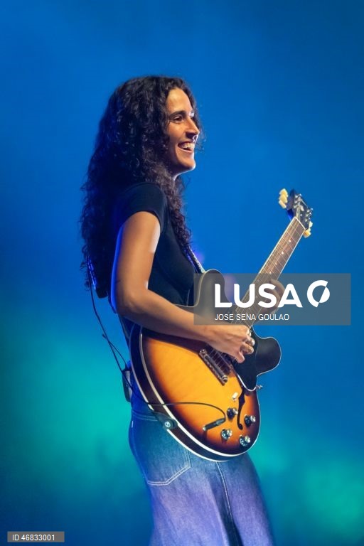 A cantora portuguesa Maro atua durante um concerto no âmbito da sua digressão mundial «So much has changed», no Coliseu dos Recreios, em Lisboa. JOSE SENA GOULAO/LUSA