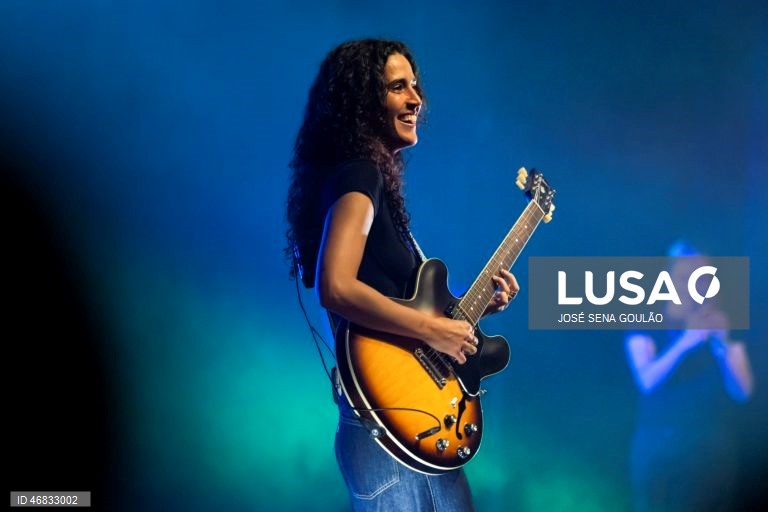 A cantora portuguesa Maro atua durante um concerto no âmbito da sua digressão mundial «So much has changed», no Coliseu dos Recreios, em Lisboa. JOSE SENA GOULAO/LUSA