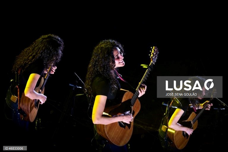 A cantora portuguesa Maro atua durante um concerto no âmbito da sua digressão mundial «So much has changed», no Coliseu dos Recreios, em Lisboa. JOSE SENA GOULAO/LUSA