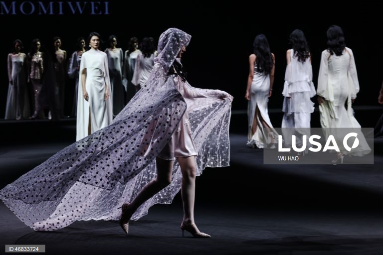 Semana da Moda da China - MOMIWEI by Wei Shan 