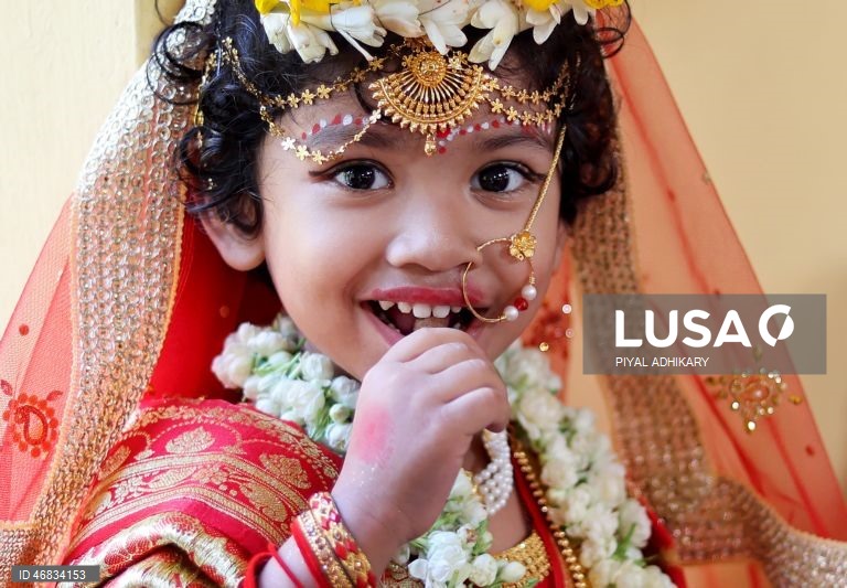 Índia: Festival Hindu Kumari Puja em Calcutá