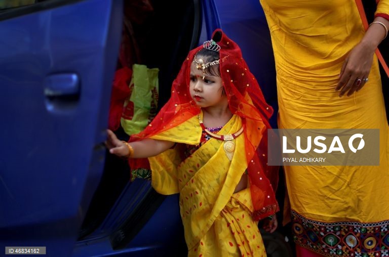 Índia: Festival Hindu Kumari Puja em Calcutá