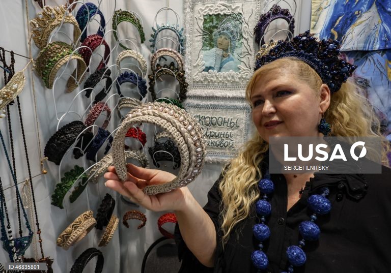 Rússia: Feira de artesanato em Moscovo