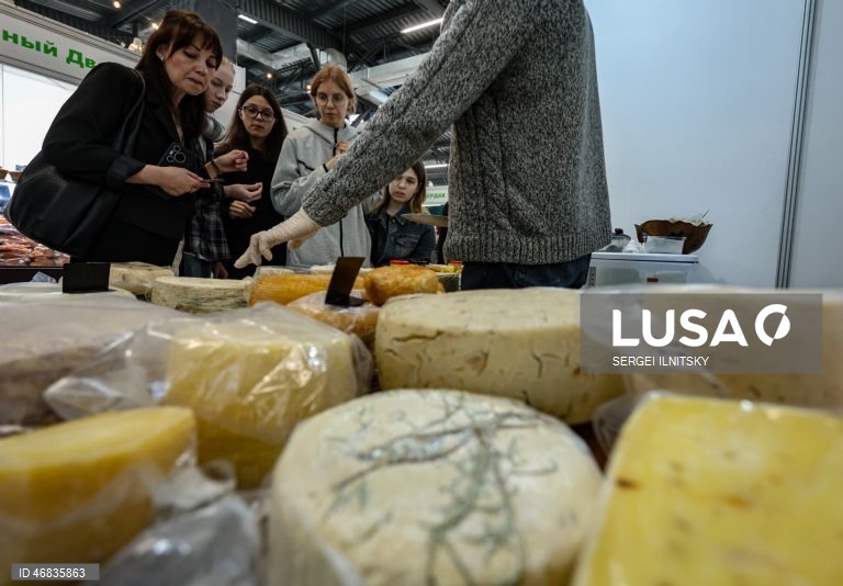 Rússia: Feira de artesanato em Moscovo