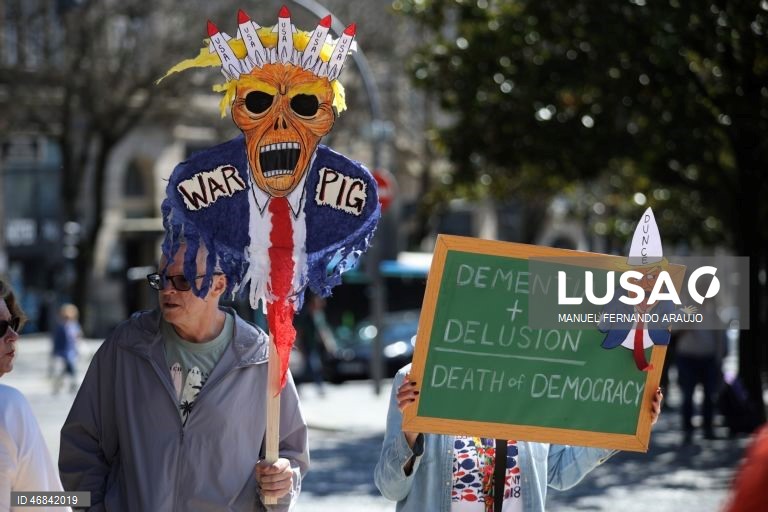 Manifestação “Sem Tiranos/ No Kings” no Porto