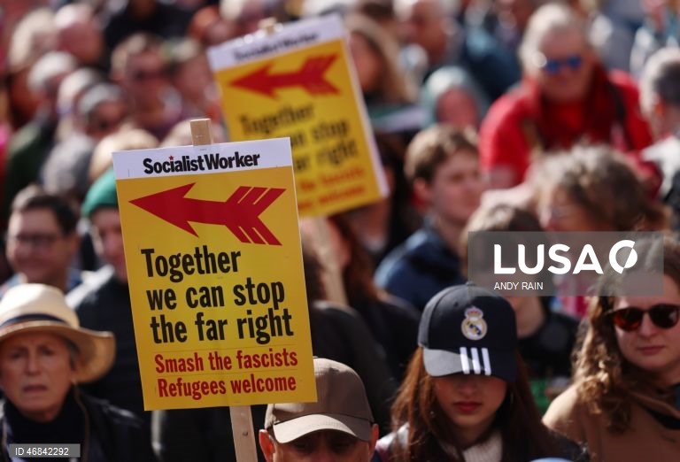 Reino Unido: Manifestação contra a extrema direita em Londres