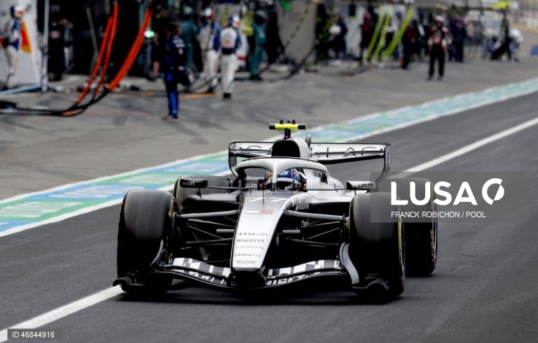 O piloto italiano Kimi Antonelli (Mercedes) venceu hoje o Grande Prémio do Japão de Fórmula 1 e tornou-se, aos 19 anos, no mais novo líder de sempre do Campeonato do Mundo.