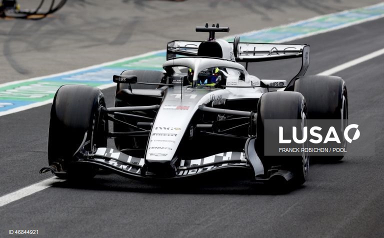 O piloto italiano Kimi Antonelli (Mercedes) venceu hoje o Grande Prémio do Japão de Fórmula 1 e tornou-se, aos 19 anos, no mais novo líder de sempre do Campeonato do Mundo.