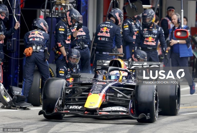 O piloto italiano Kimi Antonelli (Mercedes) venceu hoje o Grande Prémio do Japão de Fórmula 1 e tornou-se, aos 19 anos, no mais novo líder de sempre do Campeonato do Mundo.