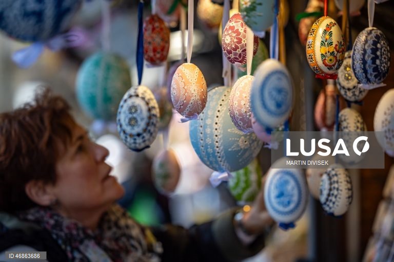 Chéquia: Mercado de Páscoa em Praga