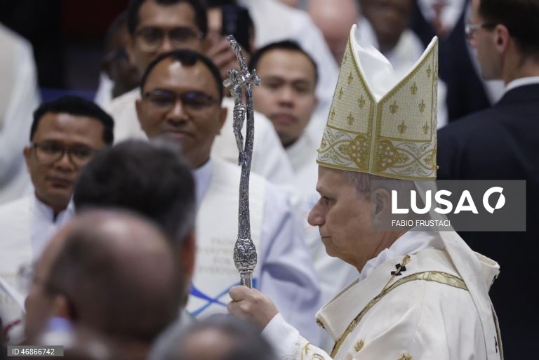 Papa Leão XIV celebra Missa Crismal e Missa da Última Ceia 