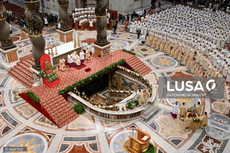 Papa Leão XIV celebra Missa Crismal e Missa da Última Ceia 