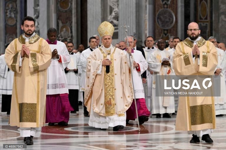 Papa Leão XIV celebra Missa Crismal e Missa da Última Ceia 