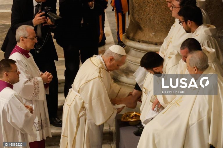 Papa Leão XIV celebra Missa Crismal e Missa da Última Ceia 