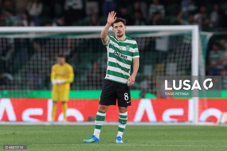 O Sporting venceu hoje na receção ao Santa Clara, por 4-2, depois de ter começado o jogo da 28.ª jornada da I Liga portuguesa de futebol a perder, colocando-se provisoriamente a quatro pontos do líder FC Porto.