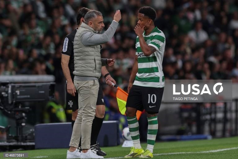 O Sporting venceu hoje na receção ao Santa Clara, por 4-2, depois de ter começado o jogo da 28.ª jornada da I Liga portuguesa de futebol a perder, colocando-se provisoriamente a quatro pontos do líder FC Porto.