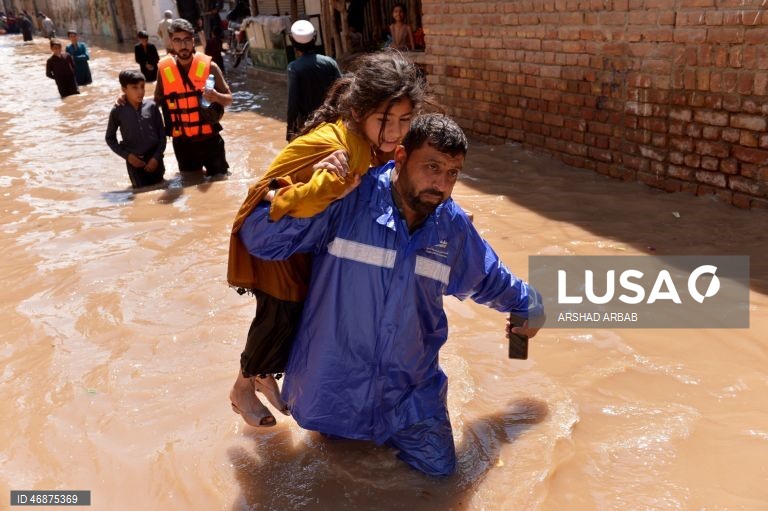 Cheias no Paquistão