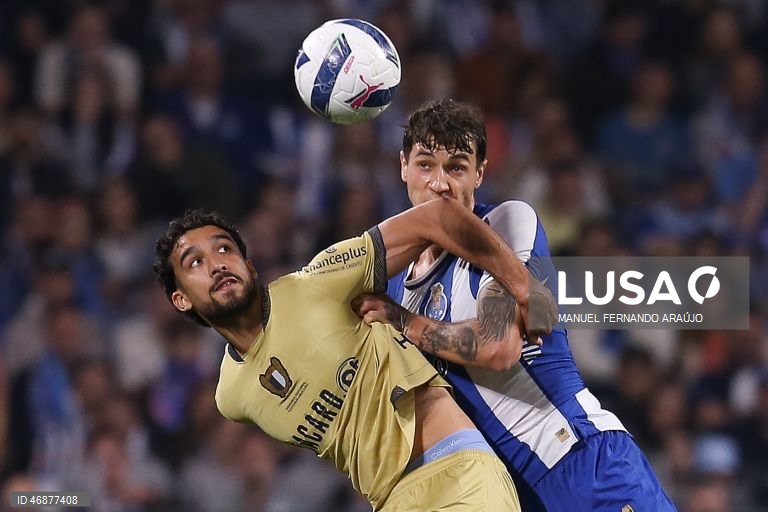 O FC Porto concedeu hoje frente ao Famalicão o terceiro empate caseiro na I Liga portuguesa de futebol, com a igualdade 2-2 no jogo da 28.ª jornada a deixar o líder com cinco pontos de vantagem sobre o Sporting.
