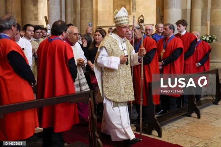 Missa solene da Ressurreição do Senhor poresidida pelo patriarca de Lisboa, Rui Valério, no âmbito do Domingo de Páscoa na Sé de Lisboa, 5 de abril de 2026. TIAGO PETINGA/LUSA