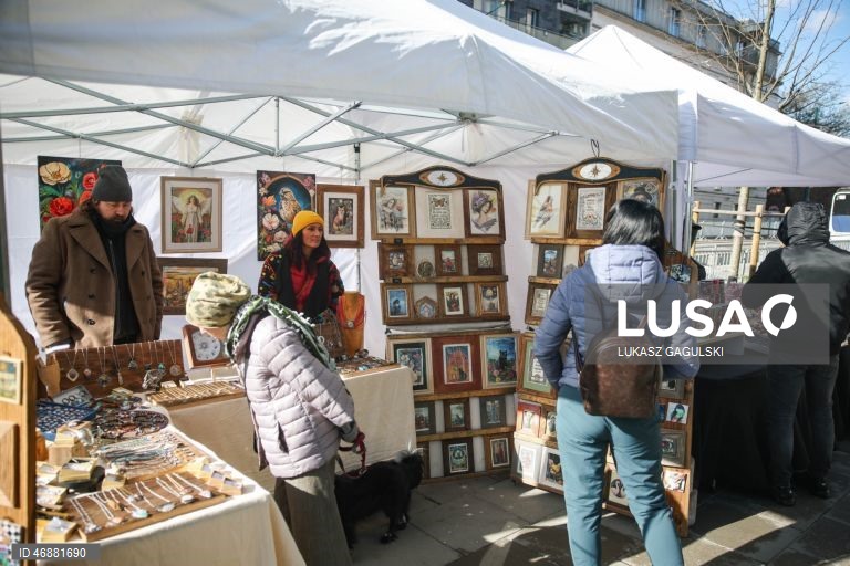 Polónia: Celebração da Páscoa de Emaús em Cracóvia.