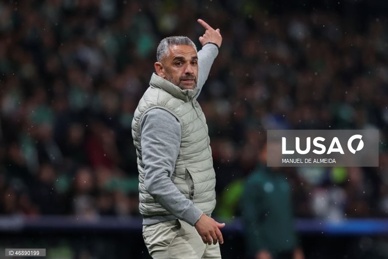 O bicampeão português Sporting perdeu hoje por 1-0 com o Arsenal, líder destacado da Premier League, em encontro da primeira mão dos quartos de final da Liga dos Campeões em futebol, no Estádio José Alvalade, em Lisboa.