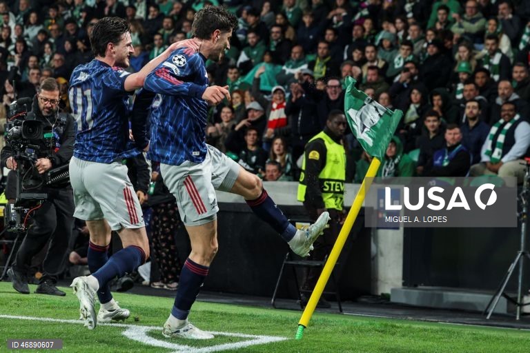 O bicampeão português Sporting perdeu hoje por 1-0 com o Arsenal, líder destacado da Premier League, em encontro da primeira mão dos quartos de final da Liga dos Campeões em futebol, no Estádio José Alvalade, em Lisboa.