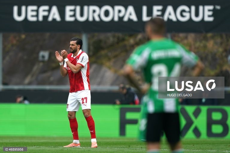 O Sporting de Braga empatou hoje a um golo na receção aos espanhóis do Betis, em encontro da primeira mão dos quartos de final da Liga Europa em futebol, disputado no Estádio Municipal de Braga.