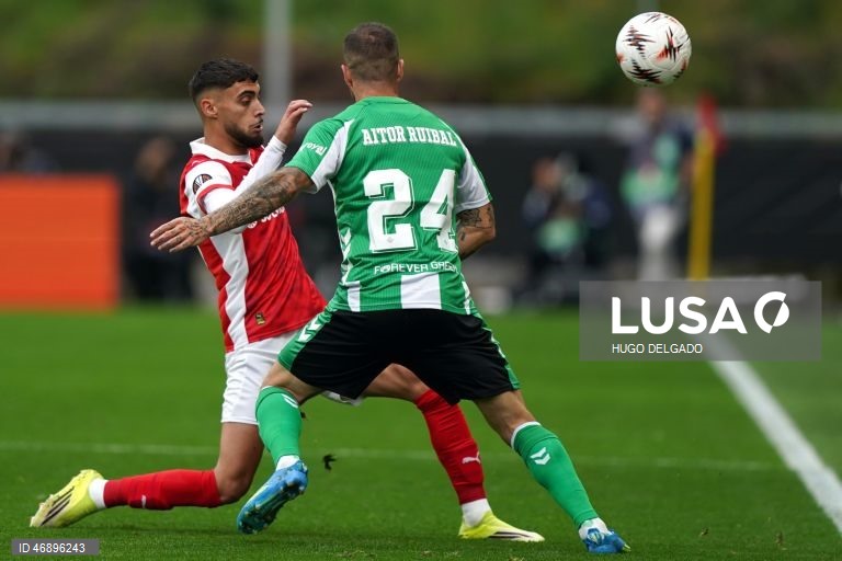 O Sporting de Braga empatou hoje a um golo na receção aos espanhóis do Betis, em encontro da primeira mão dos quartos de final da Liga Europa em futebol, disputado no Estádio Municipal de Braga.