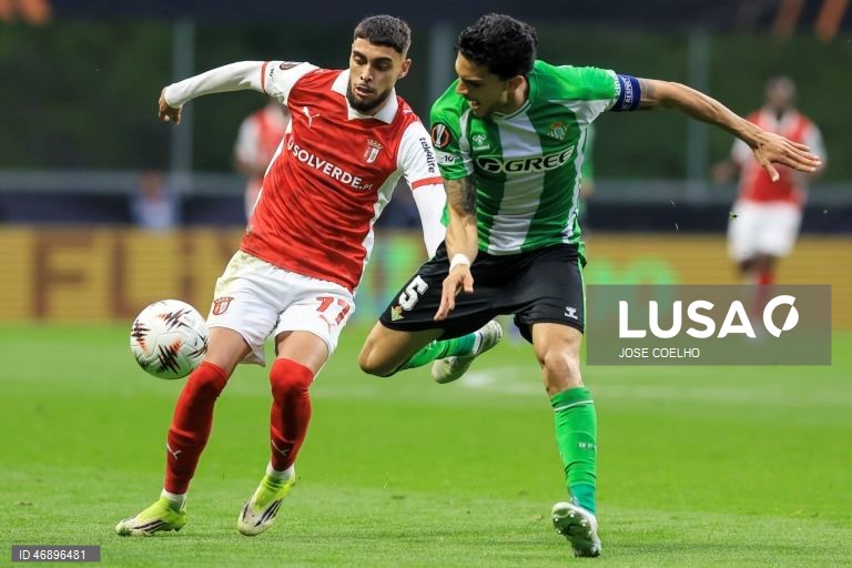 O Sporting de Braga empatou hoje a um golo na receção aos espanhóis do Betis, em encontro da primeira mão dos quartos de final da Liga Europa em futebol, disputado no Estádio Municipal de Braga.