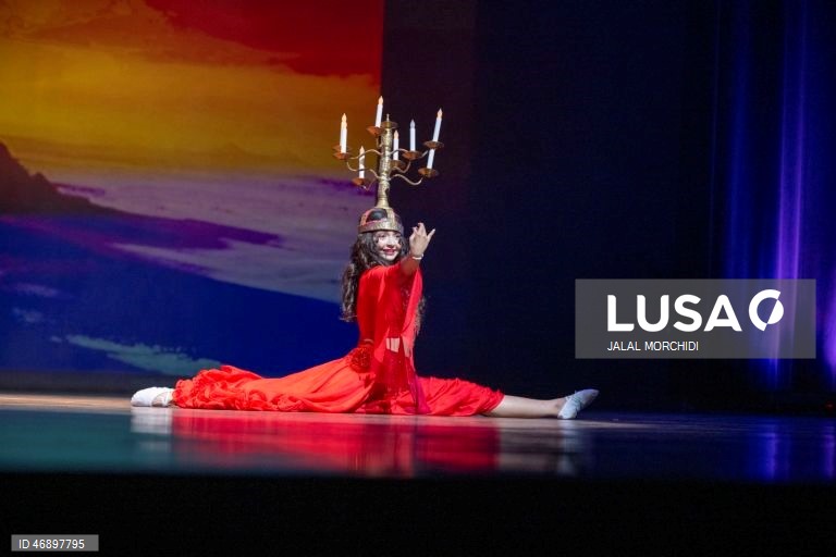 Marrocos: A artista multidisciplinar marroquina Salma Meryem Chraibi apresenta «Lalla Kenza» em Rabat