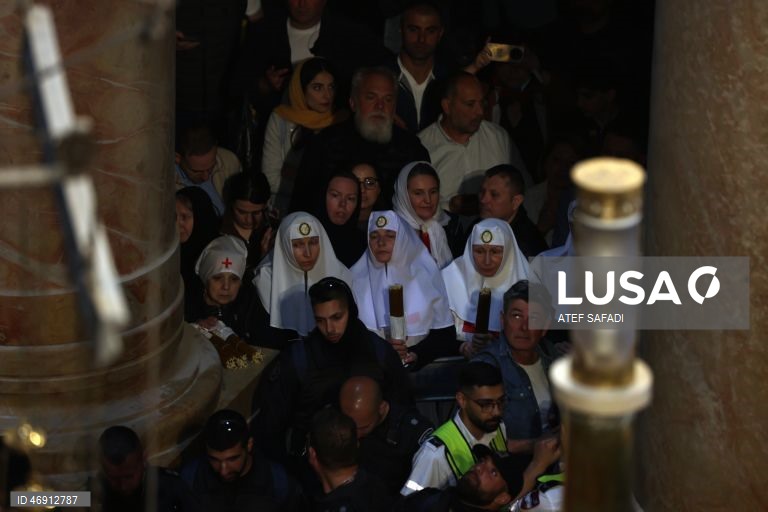 Jerusalém: Cerimónia do Fogo Sagrado na Igreja do Santo Sepulcro