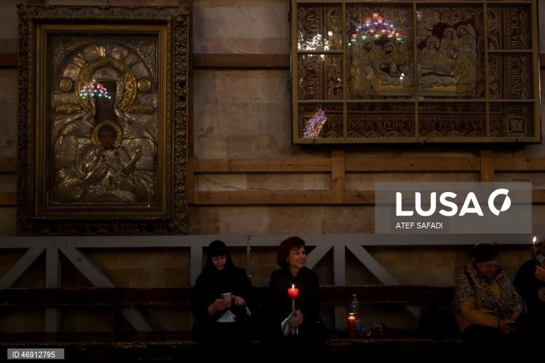 Jerusalém: Cerimónia do Fogo Sagrado na Igreja do Santo Sepulcro