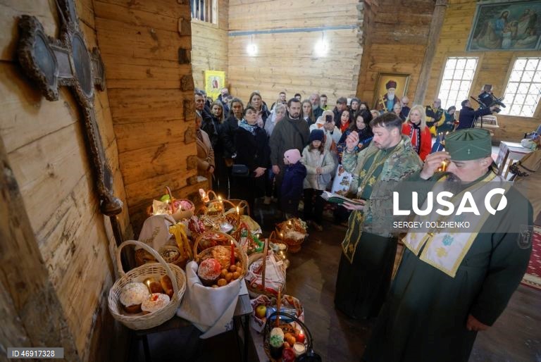 Ucrânia: Celebração do Domingo de Páscoa ortodoxa
