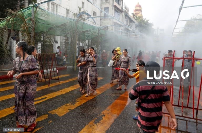 Myanmar: Festival da Água em Yangon