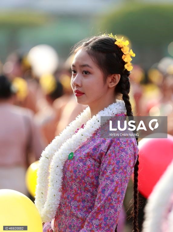Myanmar: Festival da Água em Yangon
