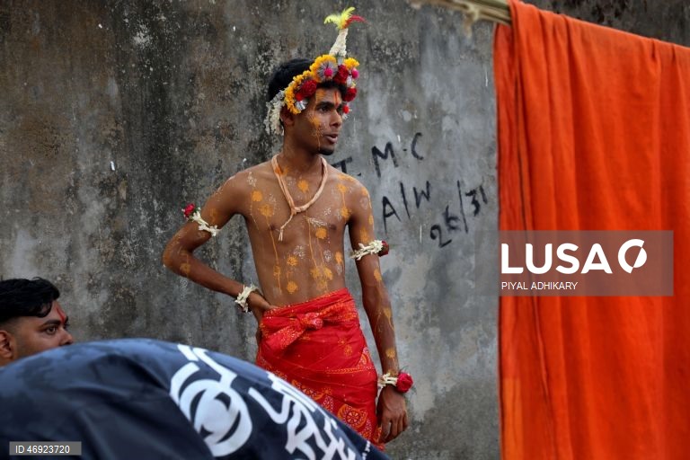 India: Festival de Gajan em Bengala Ocidental