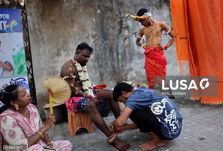 India: Festival de Gajan em Bengala Ocidental