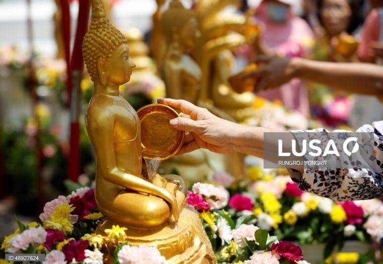 Tailândia: Celebrações do Ano Novo tailandês em Banguecoque