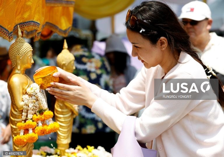 Tailândia: Celebrações do Ano Novo tailandês em Banguecoque