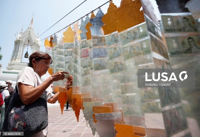 Tailândia: Celebrações do Ano Novo tailandês em Banguecoque