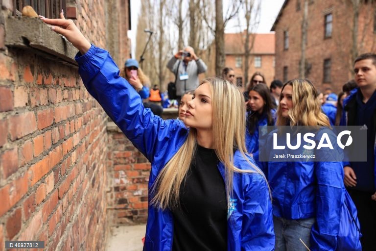 Polónia: Dia do Holocausto no antigo campo de concentração de Auschwitz