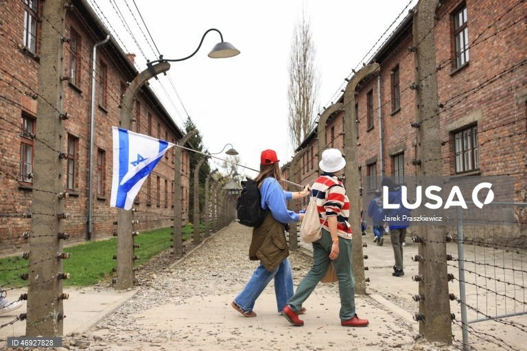 Polónia: Dia do Holocausto no antigo campo de concentração de Auschwitz