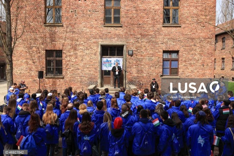 Polónia: Dia do Holocausto no antigo campo de concentração de Auschwitz