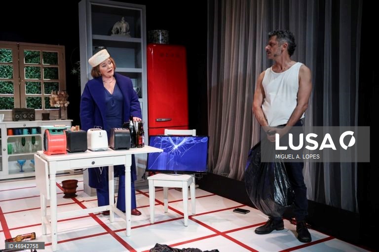 Teatro: Ensaio de imprensa da peça "Verdadeiro Oeste"