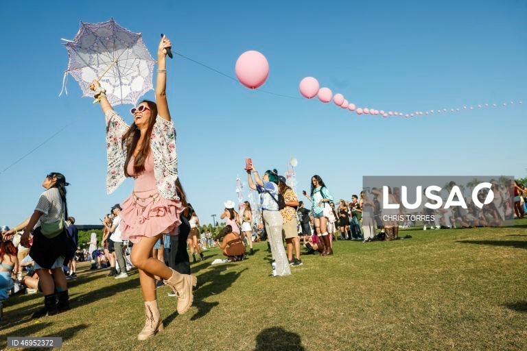 Primeiro dia do segundo fim de semana do Festival de Música e Artes de Coachella Valley de 2026, no Empire Polo Club, em Indio, Califórnia, EUA.