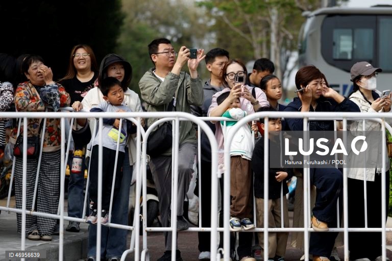 China: Meia maratona com robôs em Pequim