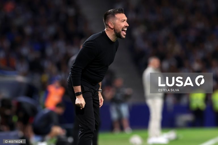 O Sporting qualificou-se hoje pela 32.ª vez para a final da Taça de Portugal em futebol, ao empatar a zero no reduto do FC Porto, em encontro da segunda mão das meias-finais.