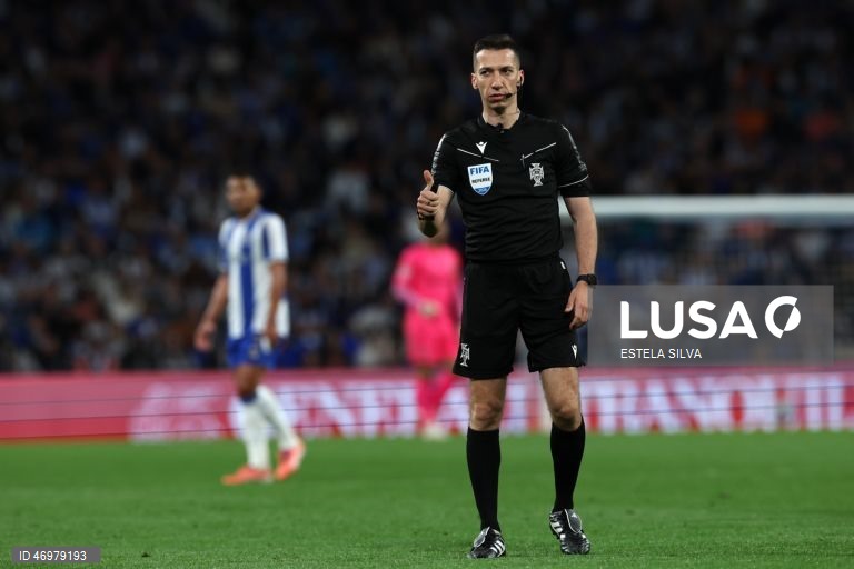 O Sporting qualificou-se hoje pela 32.ª vez para a final da Taça de Portugal em futebol, ao empatar a zero no reduto do FC Porto, em encontro da segunda mão das meias-finais.